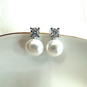 Freshwater Pearl Stud Earrings